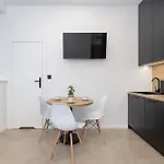 Apartment Slowackiego Comfy - Station By Renters