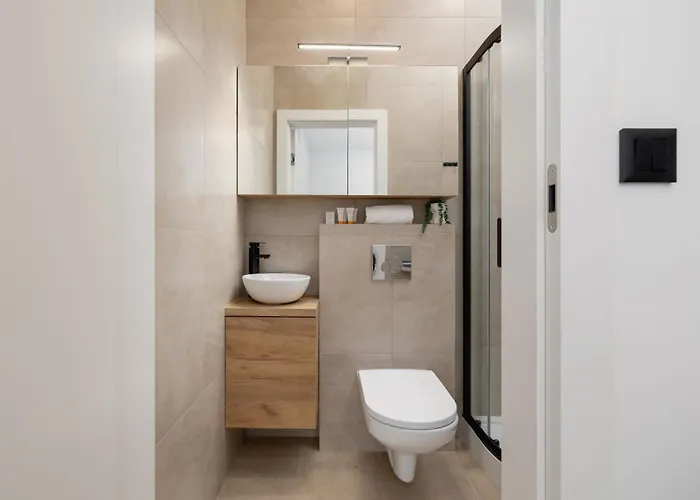 Slowackiego Comfy - Station By Renters 公寓